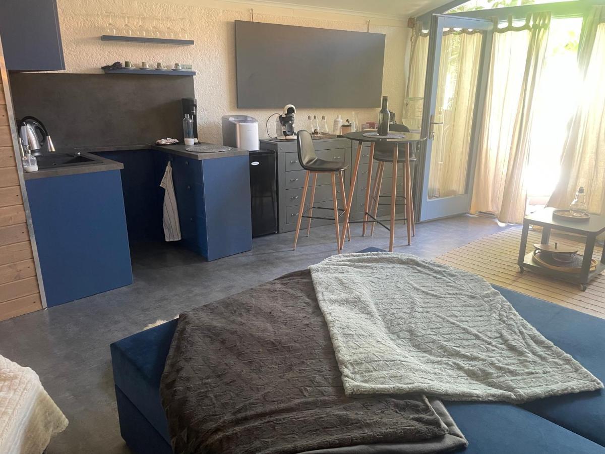 MonPe apartmánik s atmosférou Komárno Exterior foto