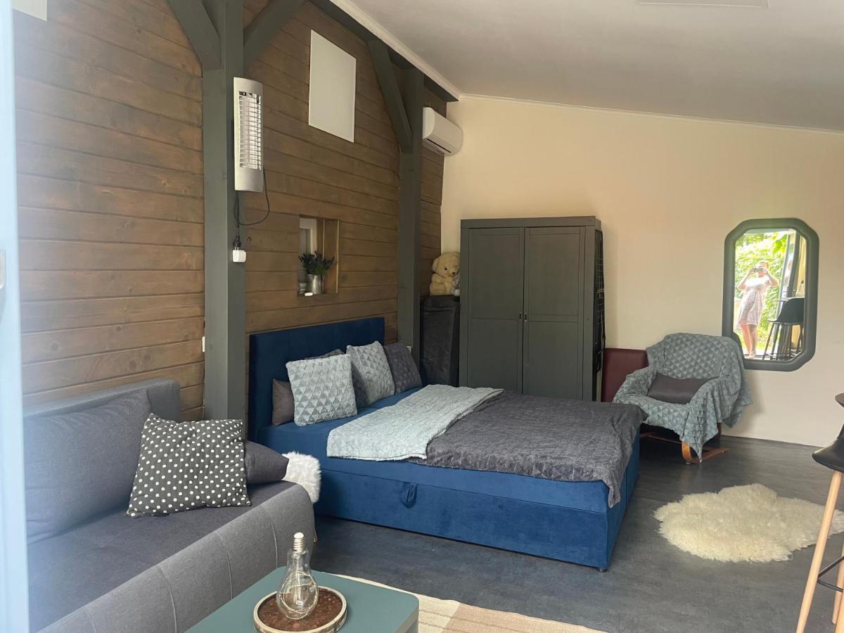 MonPe apartmánik s atmosférou Komárno Exterior foto